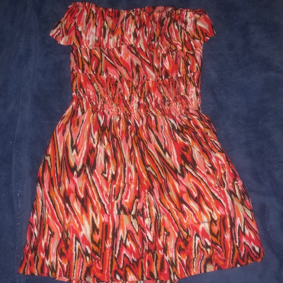 Dress - Picture 1 of 4